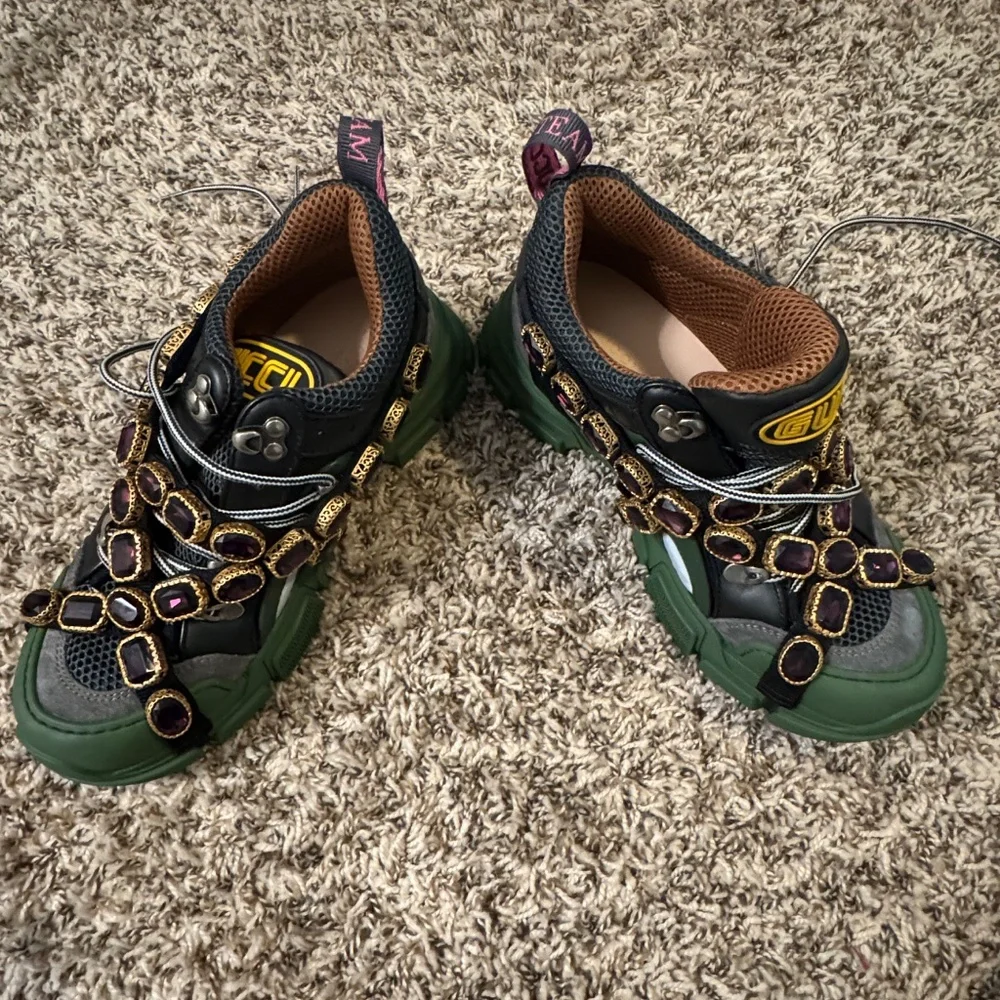 Gucci Women’s Flasktek SEGA Green removable Crystal - Picture 4 of 7